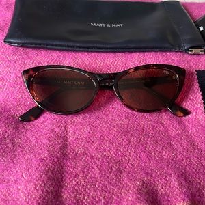 Matt & Nat sunglasses